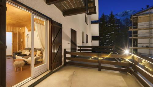 Chaberton Romantic Retreat Ski In Ski Out - Happy Rentals - Foto 2