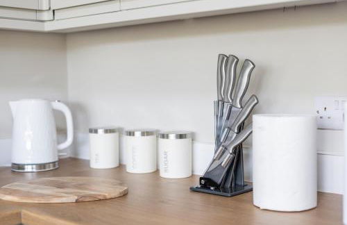 Cozy 2 Bedroom Cottage - Foto 33