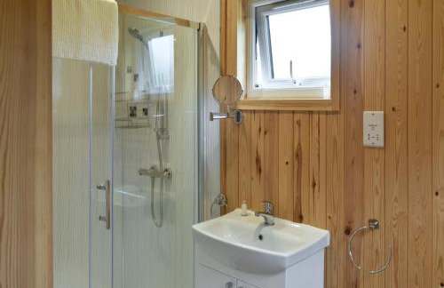 Shepherds Hut 2 At Laddingford - Uk32534 - Foto 8