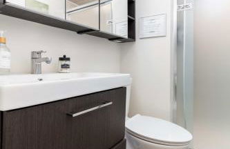 Enchanting 3BR Cottage Close to Downtown - Foto 24