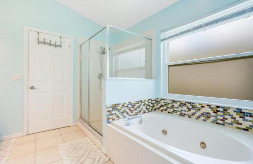 Relaxing Retreat with Pool and Movie Theater - Foto 27