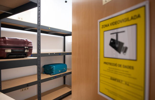 Aparthotel Aura Park Fira Barcelona - Photo 1