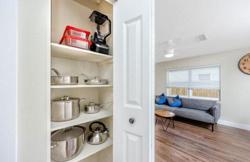 Modern Vacation Home 3BR 1BTH Close to Gulf Beach - Foto 29