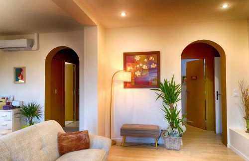 Escapade - Ciné privé, balnéo et jardin - Foto 11