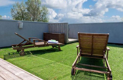 Roof terrace lakeside with access into Spa on a nature reserve Water Garden 9 WG9 - Foto 10
