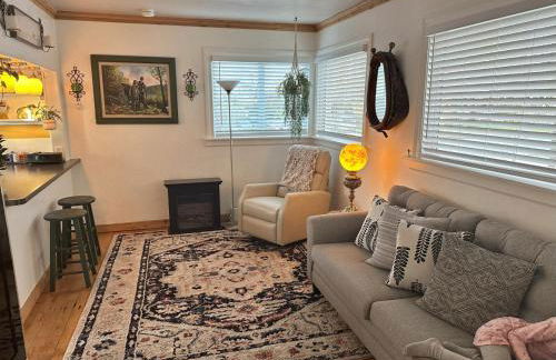 BoDekes N Tacoma Landing with HOT TUB near University - Foto 17