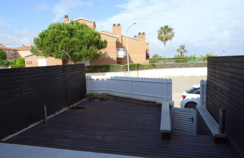 Casa unifamiliar en primera linea de mar - Foto 10