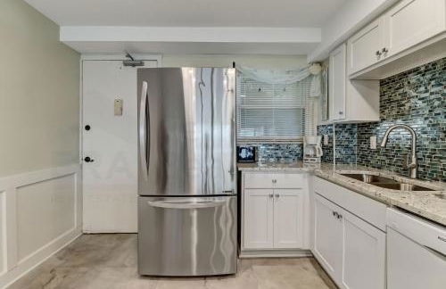 Oceanfront w Beach Access - Foto 6