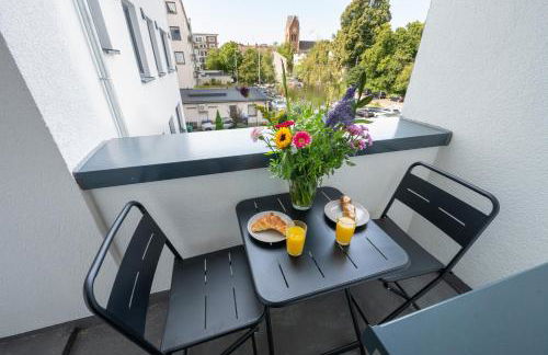 Captain's Nest - Stilvoll und modern, zentral in Hafennähe, inkl 2 Parkmöglichkeiten, 4 Schlafbereiche, 2 WCs, Arbeitsplatz, kleiner Balkon - Foto 13