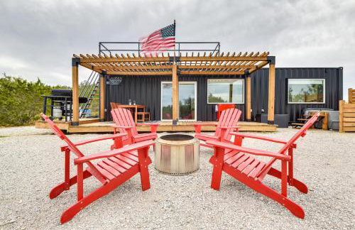 Remote Strawn Container Home with Hot Tub! - Foto 18