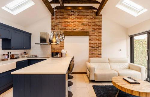 The Cowshed - Luxury Barn with Hot Tub - Foto 16