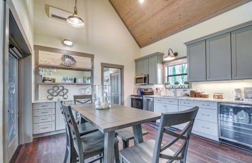 Riverfront Fishers Paradise in Florida with Dock! - Foto 6