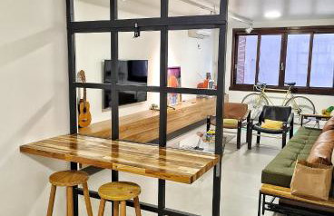 Apartamento Artístico - Garagem - Ar Condicionado - Excelente Localização - Foto 6