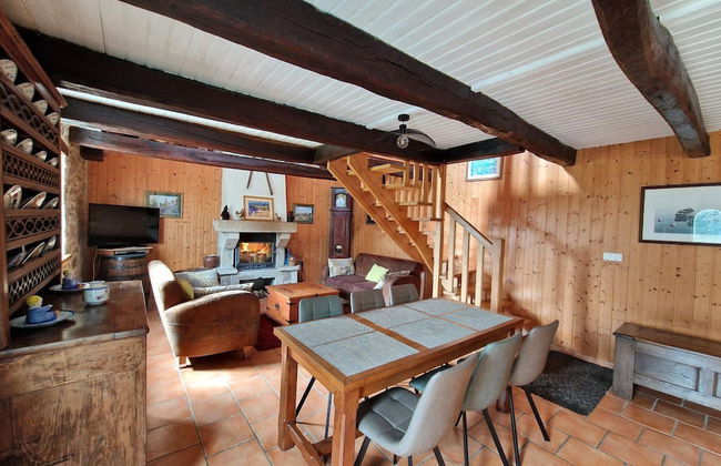 Holiday Home in Plogonnec Near Sandy Beaches - Foto 15