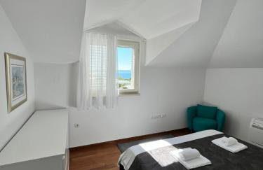 SKY - beautiful rooftop apartment with shared pool - Foto 19