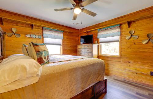 Boat Dock Pet-Friendly Douglas Lake Getaway! - Foto 13