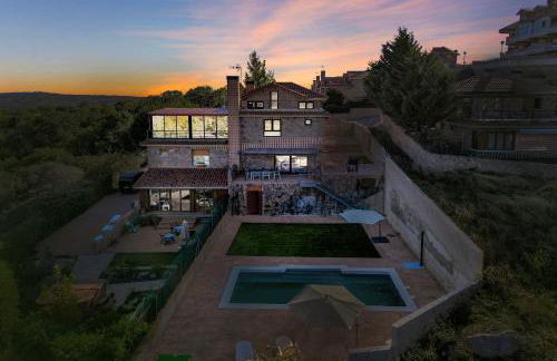 Villa de lujo de piedra, Cine para niños, Vistas, Piscina - Foto 9