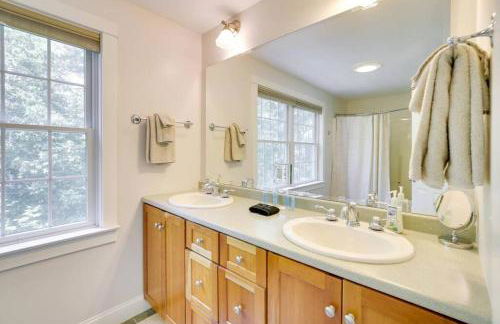 Beautiful Stay in Downtown Freeport - Foto 5