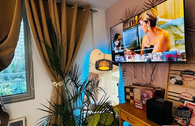 Azure Beach Club Paris Hilton - Foto 9