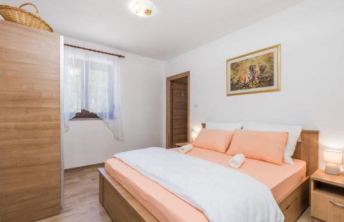 5 Bedroom Amazing Apartment In Viskovo - Photo 34