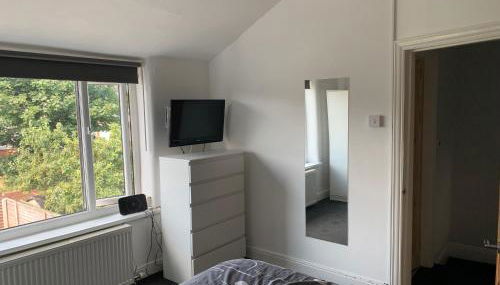 House - Sleeps 5 - Pet Friendly - Garden - Parking - Foto 5