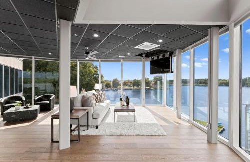 The Glass Mansion w/Optional Boat Rental - Foto 47