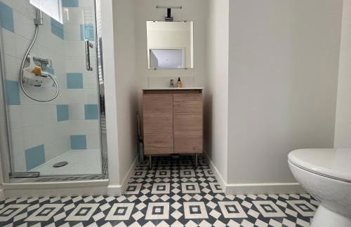 Studio cosy avec terrasse, proche Chantiers et Airbus - Foto 8