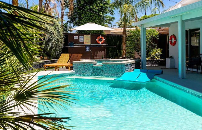 Mid-century Gem w Secret 4th Bedroom Near Downtown - Foto 1