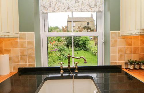 Chapel Cottage - Photo 13