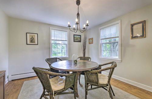 Historic Essex Home with Large Yard Near Downtown! - Foto 8