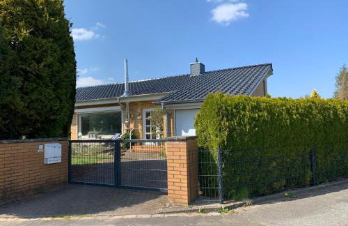Großes ruhiges Haus 125 qm bei Hamburg - Familien, Gruppen & Business, 100 MBit Glasfaser-WLAN, Kamin, Garten 760qm - Foto 5