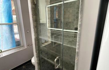 Downtown 3BR duplex full kitchen parking off i-787 - Foto 23