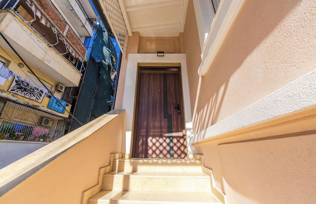 Authentic Villa Apartment - Photo 32