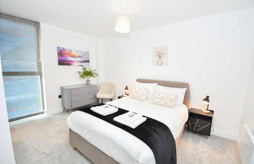 Modern 2 Bed Flat in Central Manchester w Balcony - Foto 3