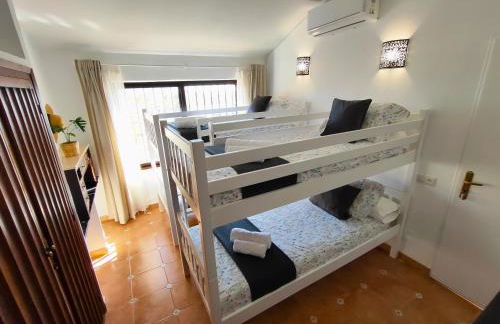 Evans Realty AL Villa & Piscina & Garaje & Playa - Photo 25