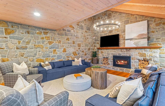 The Peninsula Chateau Lodge-inspired Luxury - Photo 10