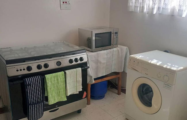 2 bed Guesthouse in Mabelreign - 2012 - Foto 2