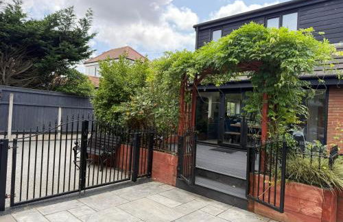 The Hydeaway, Lytham St.Annes House | Free Parking - Photo 32