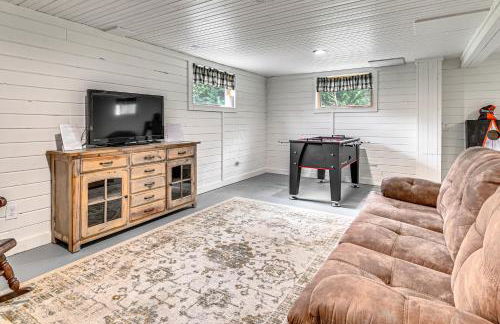 Newcomb Retreat with Mountain Views and Fire Pit! - Foto 21