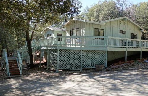 The Bungalow Partial Home Rental - Photo 31