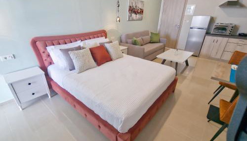 Epipleon Luxury Suites - 103 - Δωμάτιο 35τμ με βεράντα 35τμ μπροστά στη θάλασσα - Foto 2