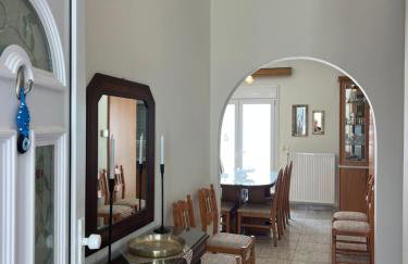 Cozy Kolonaki Retreat - Photo 11