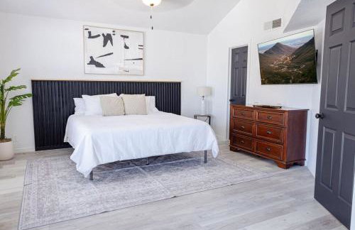 West EP Poolside Mountain Views - Foto 34