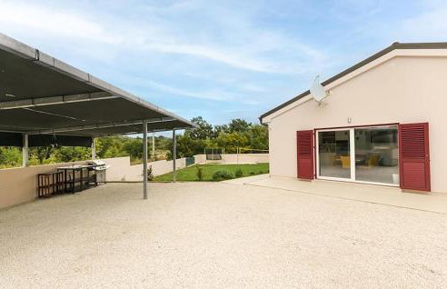 Awesome Home In Mali Vareski - Foto 21