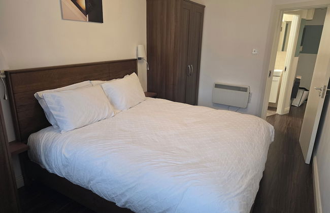 Free Private Transport From Any Dublin Port - Photo 4