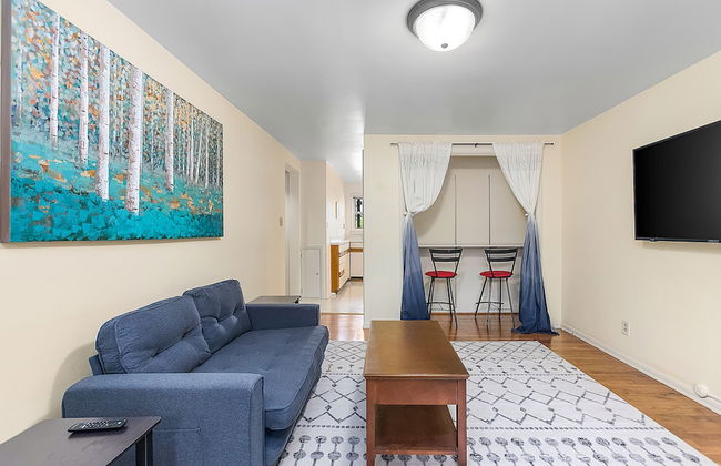 Seattle's Orange Crown 87 Walkscore - Photo 10