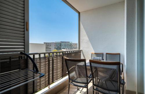 Apartment Away - Photo 24