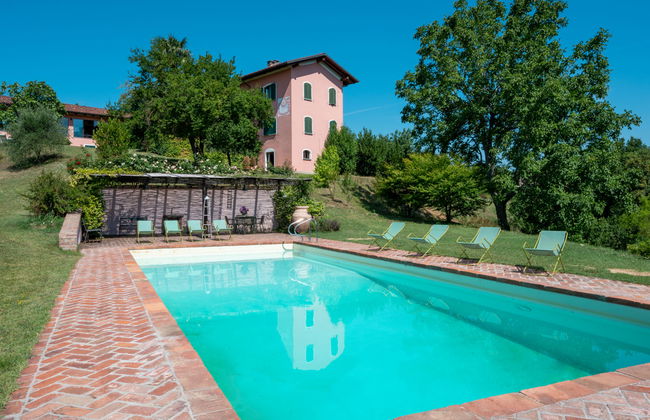 6 bedroom House in Soglio with private pool and garden - Photo 2