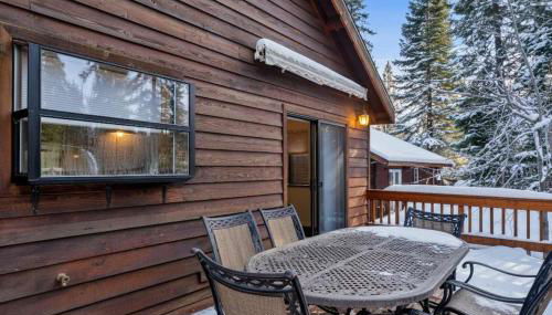Tahoe Retreat with Decks and Separate Studio - Foto 4