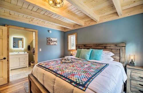 Newly Built Cabin w/ Hot Tub - 16 Mi to Stowe Mtn! - Foto 17